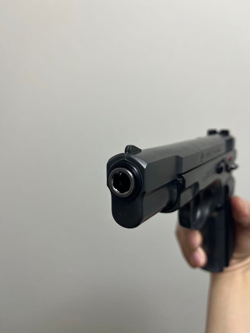 【中古　希少　木製グリップ付】カートリッジ排挟タイプCZ75 エクセレントHW