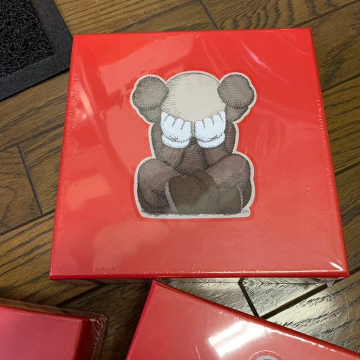 新品 KAWS パズル 3点セット カウズ puzzle