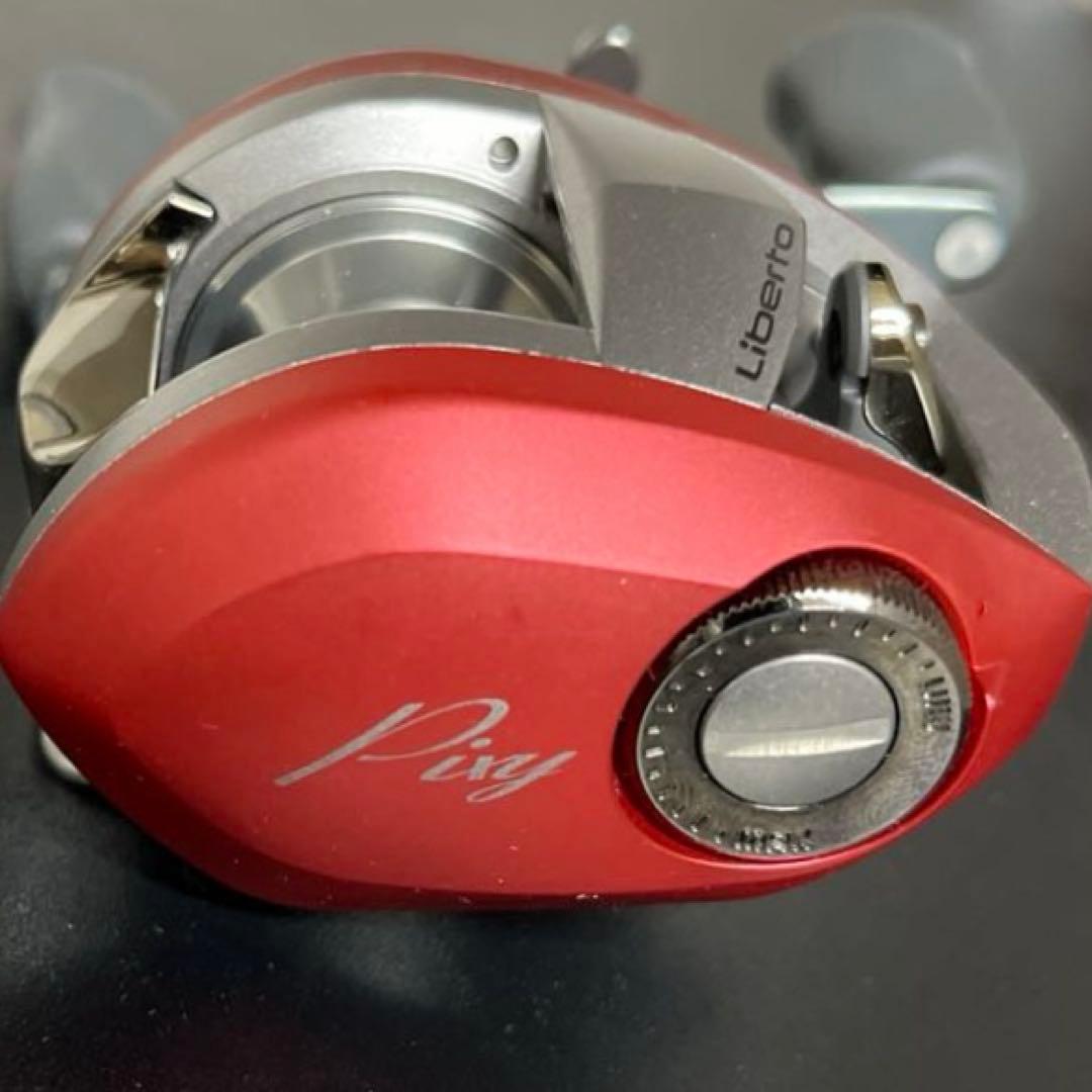 廃盤 新品 ダイワ リベルトピクシー エアリーレッド レフトハンドル