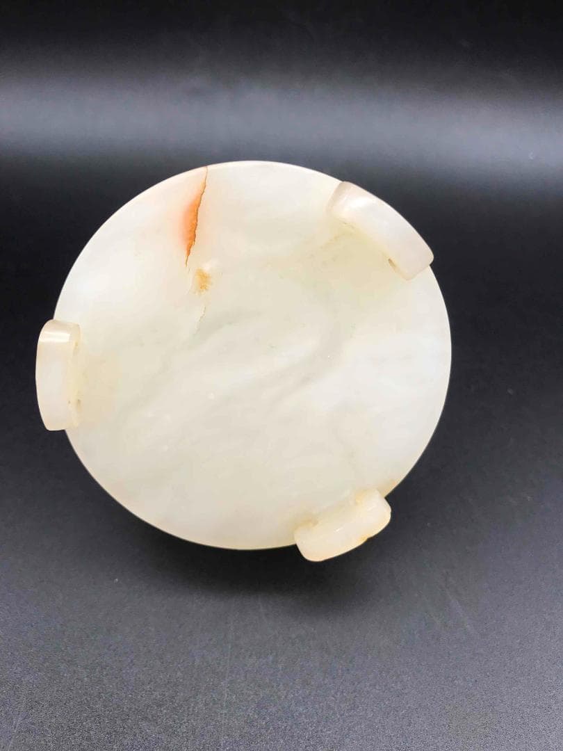 清時代　和田玉 神獣双龍鈕鼓釘浮彫三足香炉　香合　香盒　蓋付き(F-59)