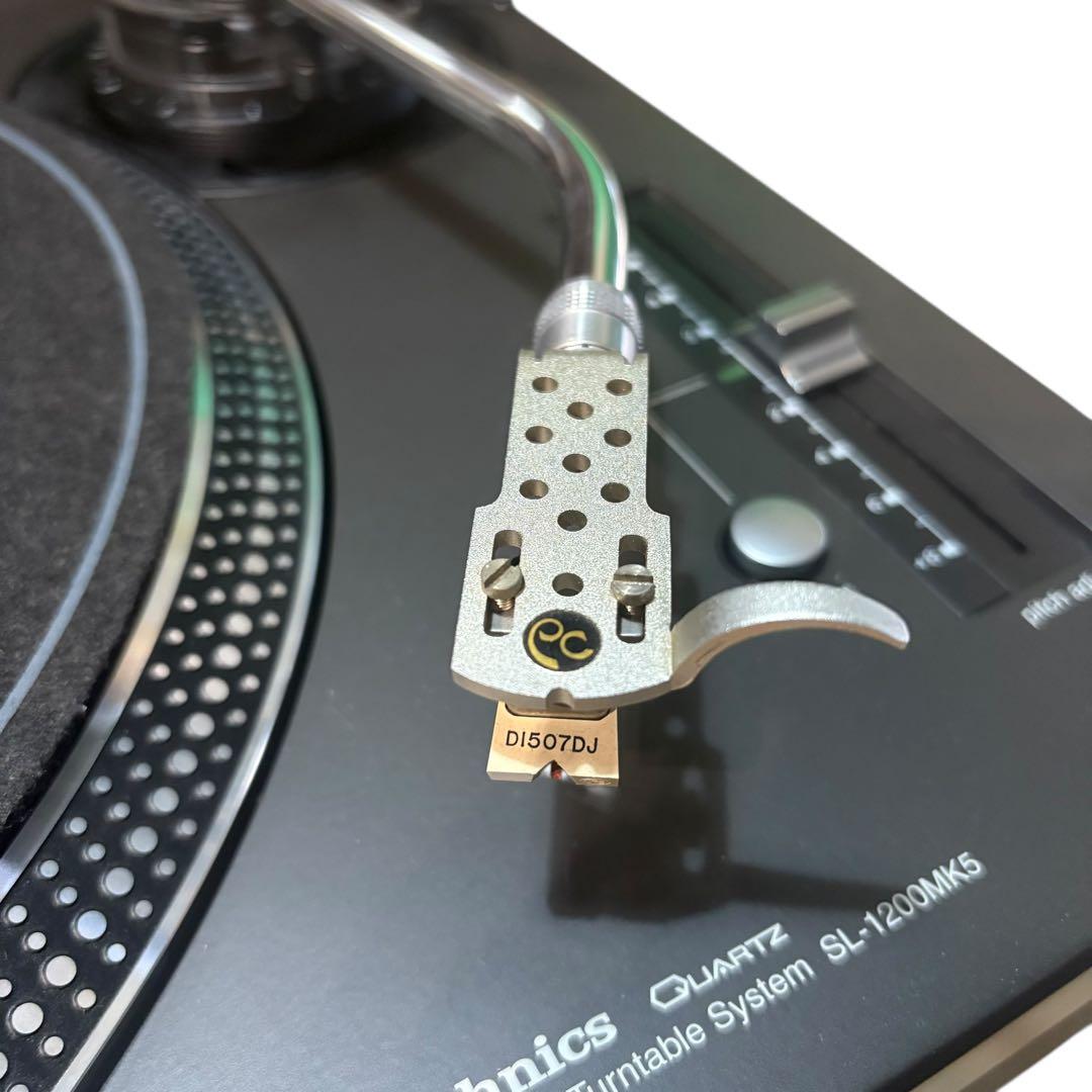 美品 Technics SL-1200 MK5 ブラック ターンテーブル