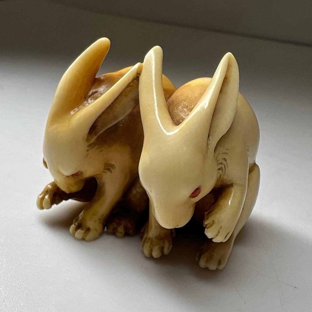 岡友銘　極上ウサギ根付　30g 東Y8-0113☆2Fトトサ