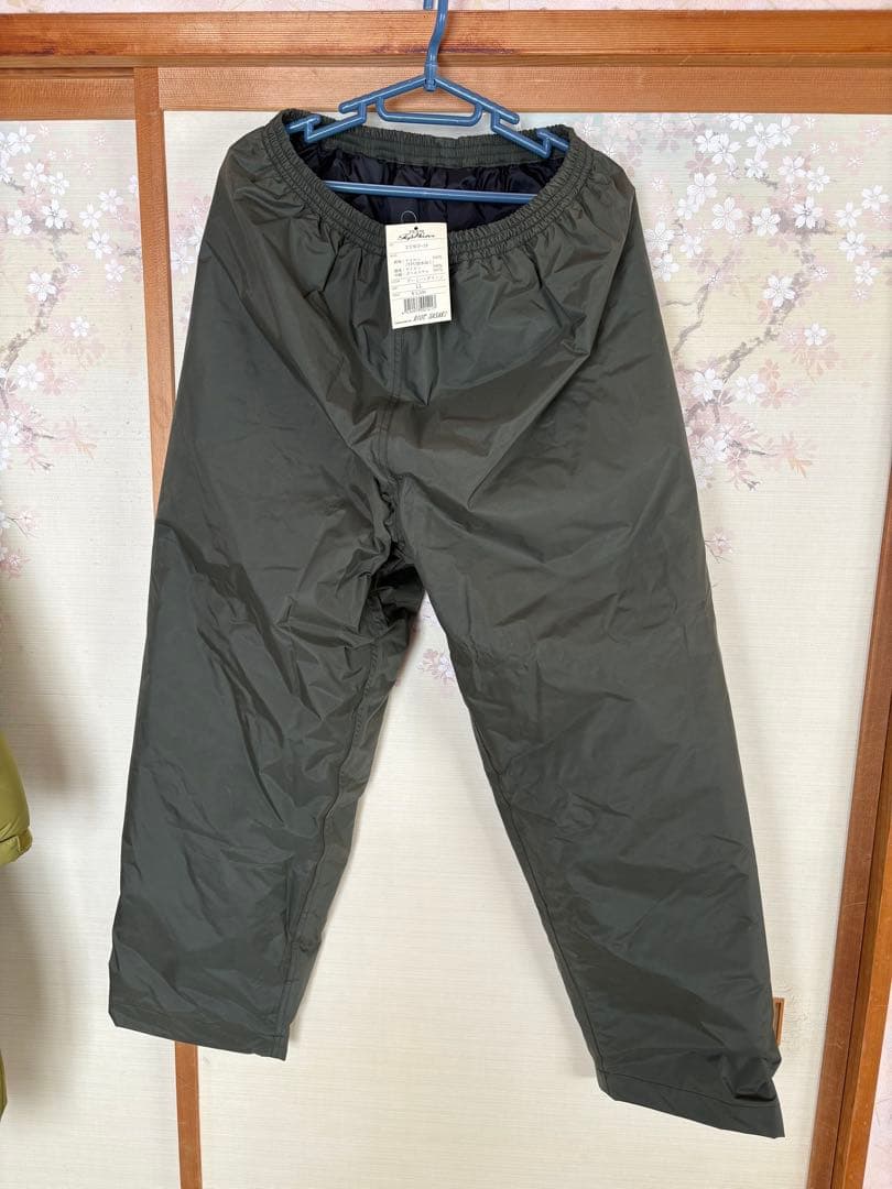 へらぶな　シミズ製ダウンウエアー上下　 オーバーパンツ付き