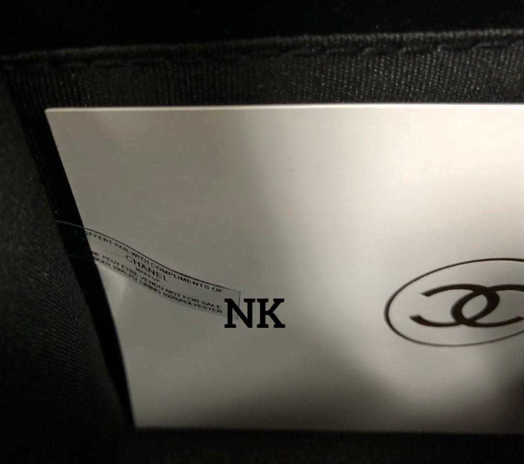 パール付き　シャネル　ノベルティ　ショルダーバッグ　ブラック　VIP