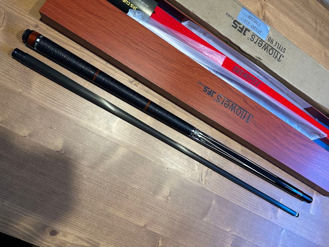 JFLOWERS JFS 20-21ビリヤードキューセット ケース付き