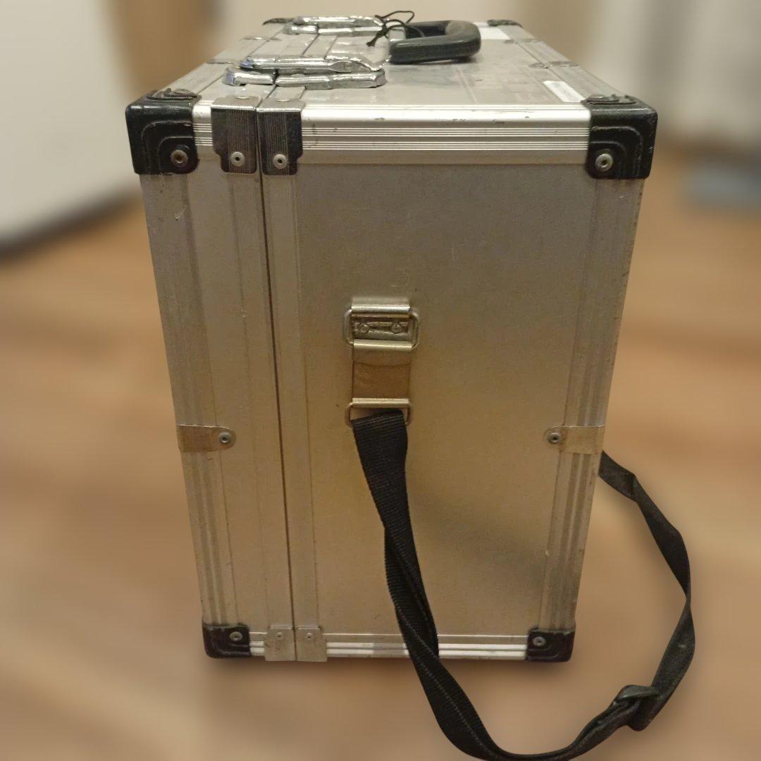 アルミ製セキュリティケース 鍵付き