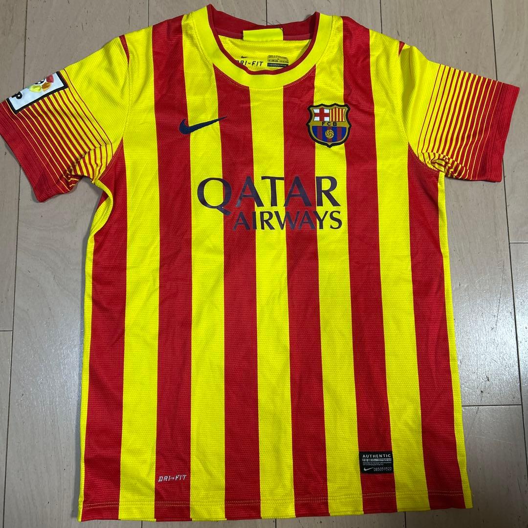 FCバルセロナユニホーム上下セット　メッシ10 赤黄色authentic子供用