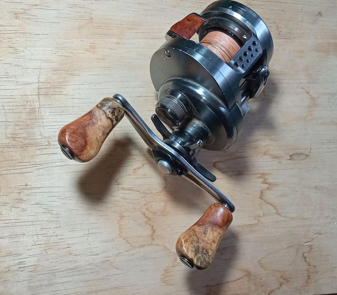 花梨ノブ　シマノ　ダイワ　リールノブ　ハンドルノブ　ベイトフィネス　　紅白青