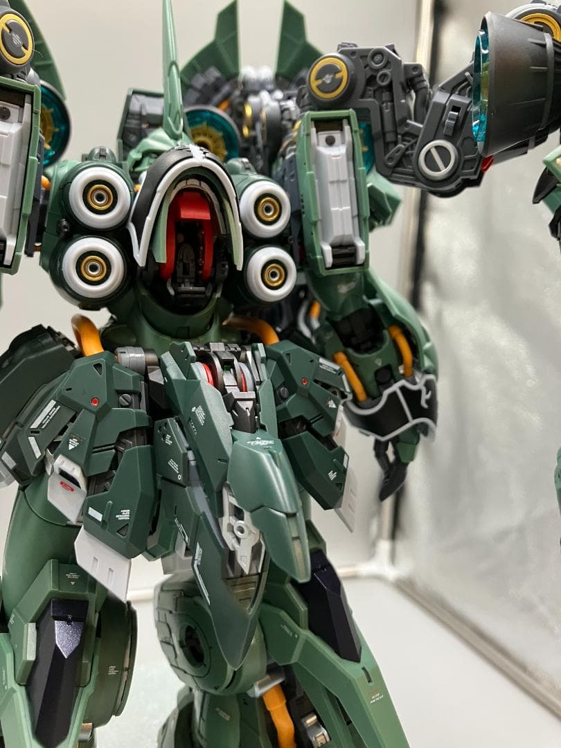 T.S.F Axis Model 1/100 オシリス・エリアル ドミネーター