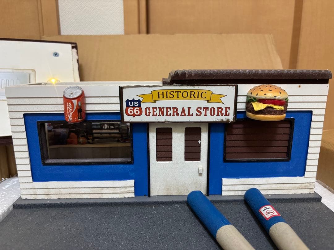 ミニカー American Diorama 1:24 Gas Station Dioram