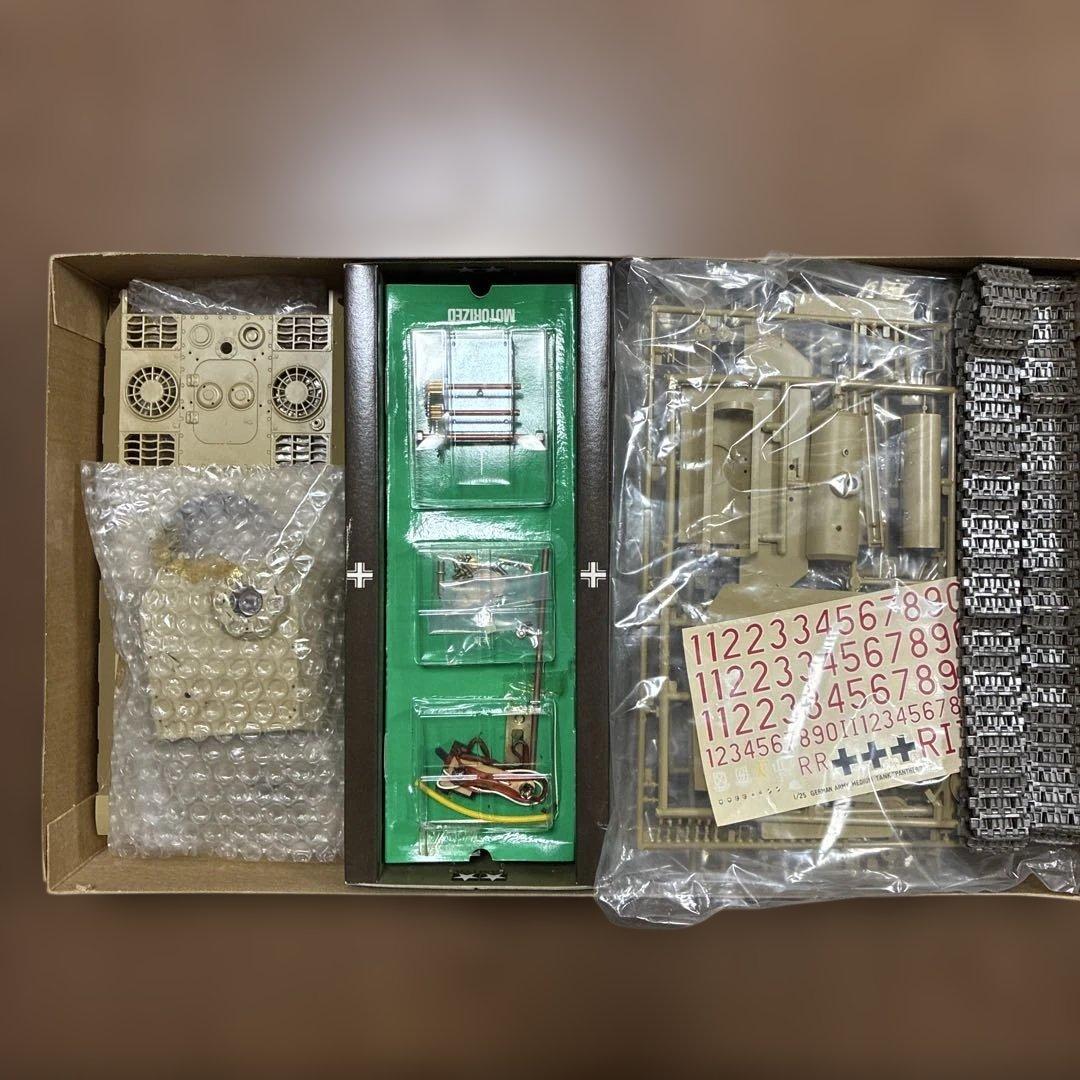 タミヤ 1/25 ドイツ陸軍中戦車パンサー(シングル)