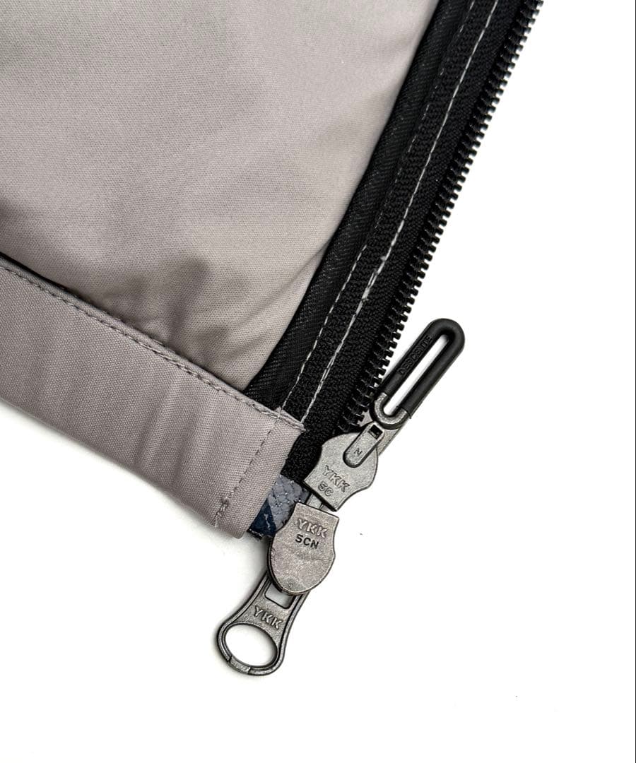 美品 DESCENTN ゴルフウェア 中綿ジャケット メンズ 防寒