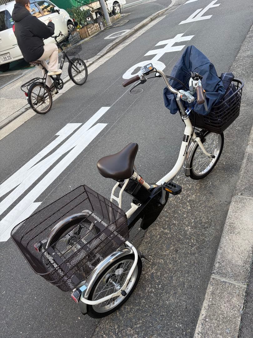 【試乗のみ美品】Panasonic ビビライフ 電動アシスト三輪車 大阪市内