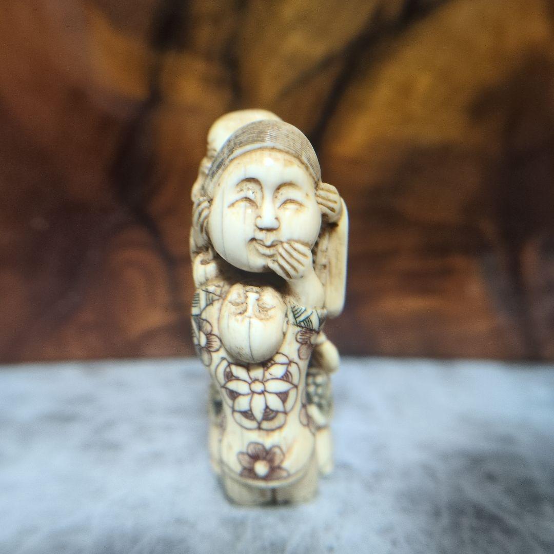 極上　　人物根付　天然素材　置物　古美術品　 細密細工　骨董　アンティーク