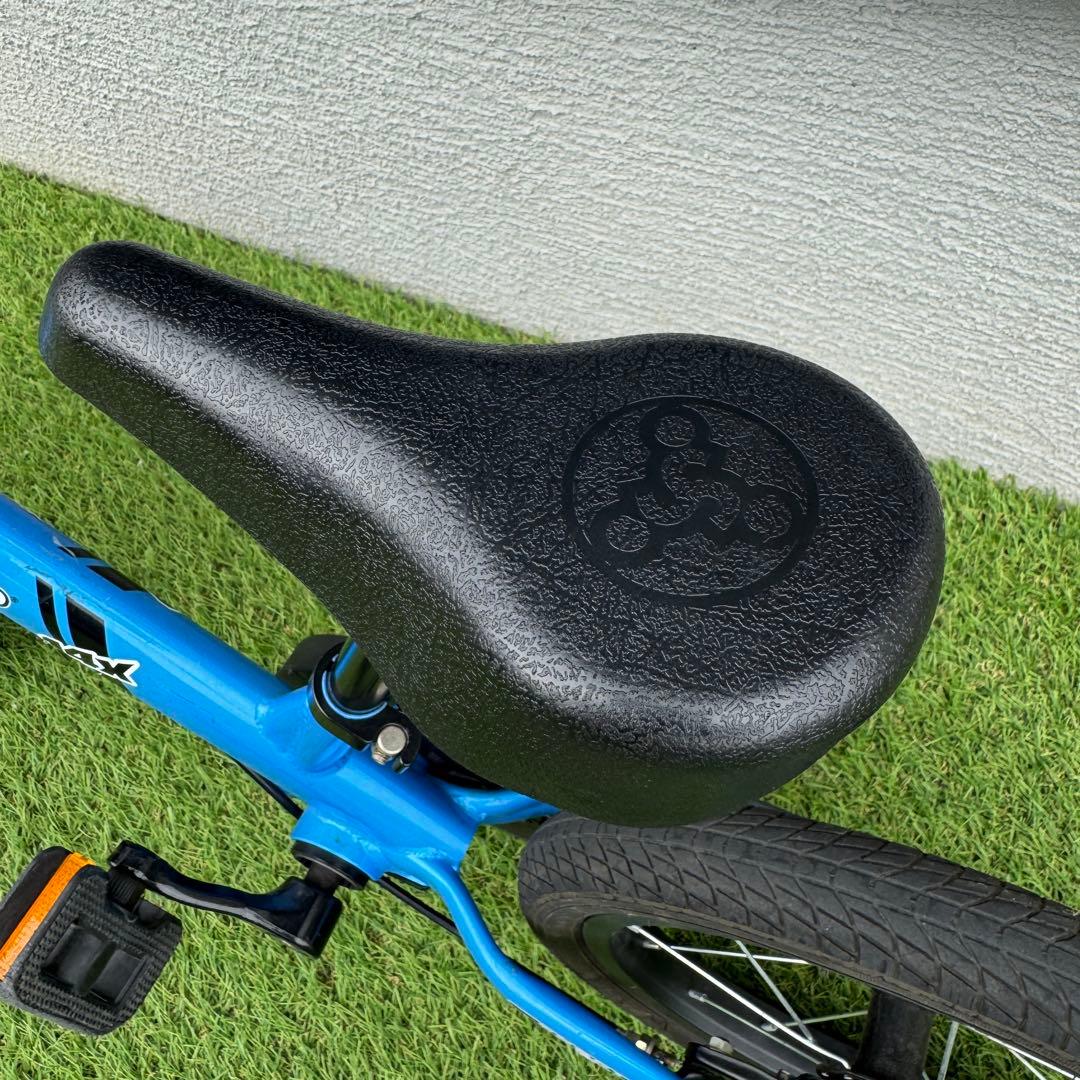 ストライダー14x スティールブルー ペダル チェーンガード付