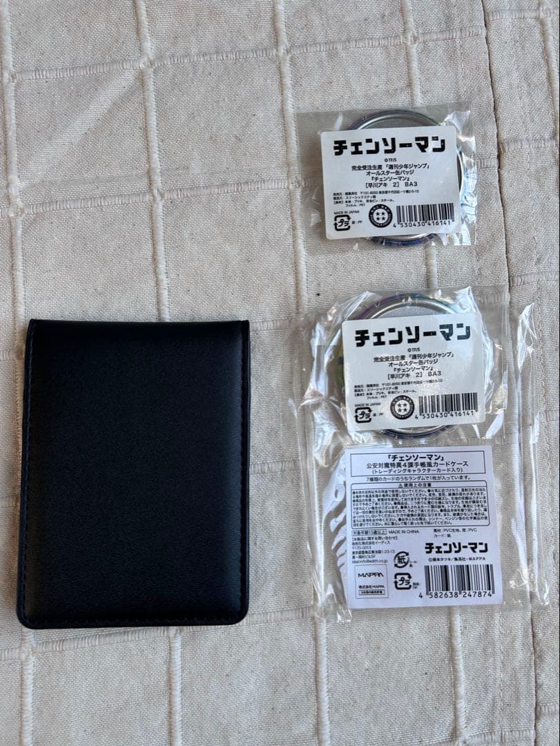 新品 早川アキ 公安対魔特異4課 手帳風パスケース 缶バッジ　セット