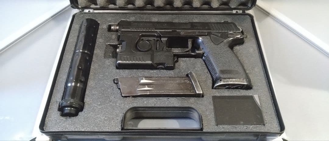 東京マルイ SOCOM MK23 マガジン2本付き