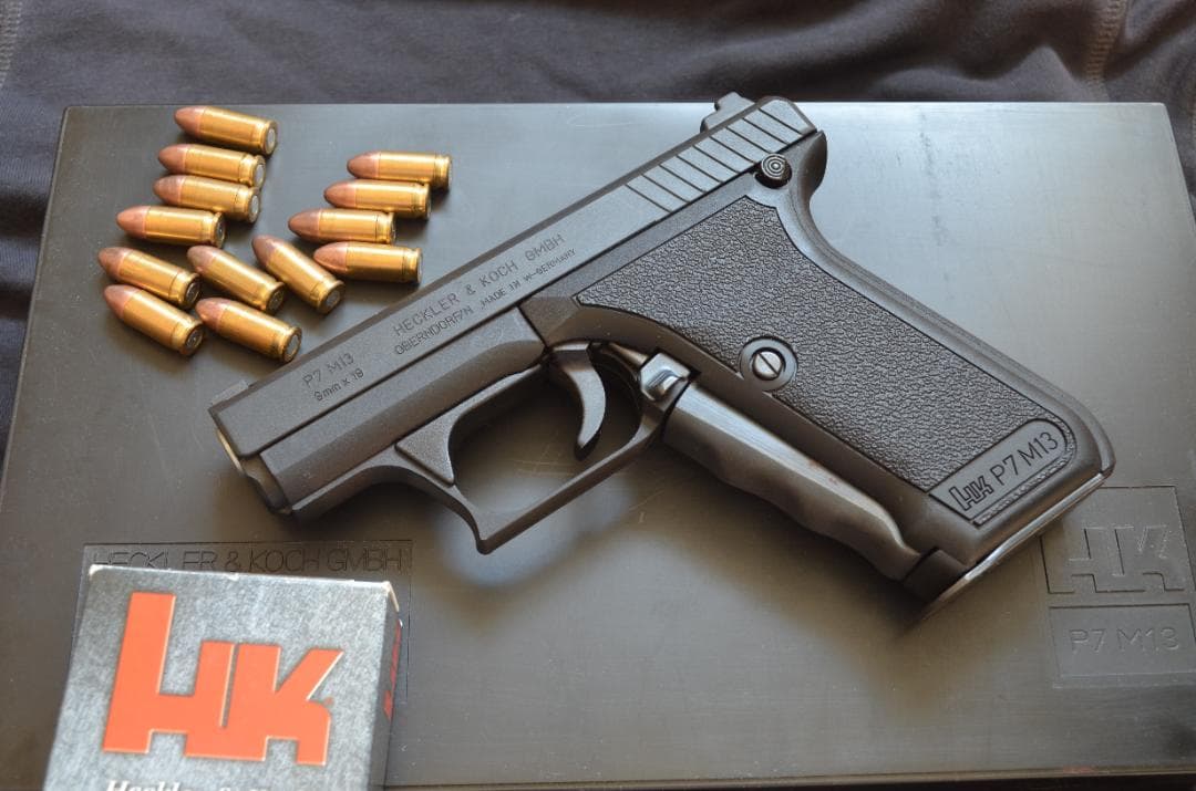 美品！　MGC H&K ヘッケラー&コッホ　P7M13 ガスブローバック　日本製