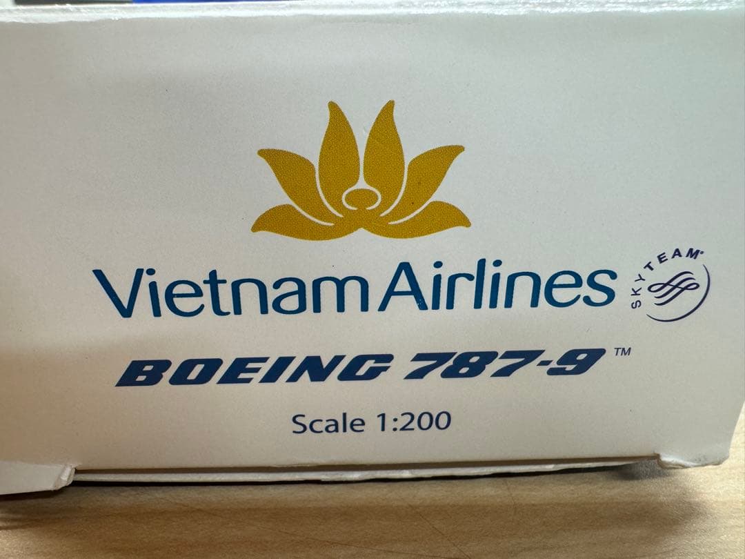 Vietnam Airlines Boeing 787-9 スケール1:200