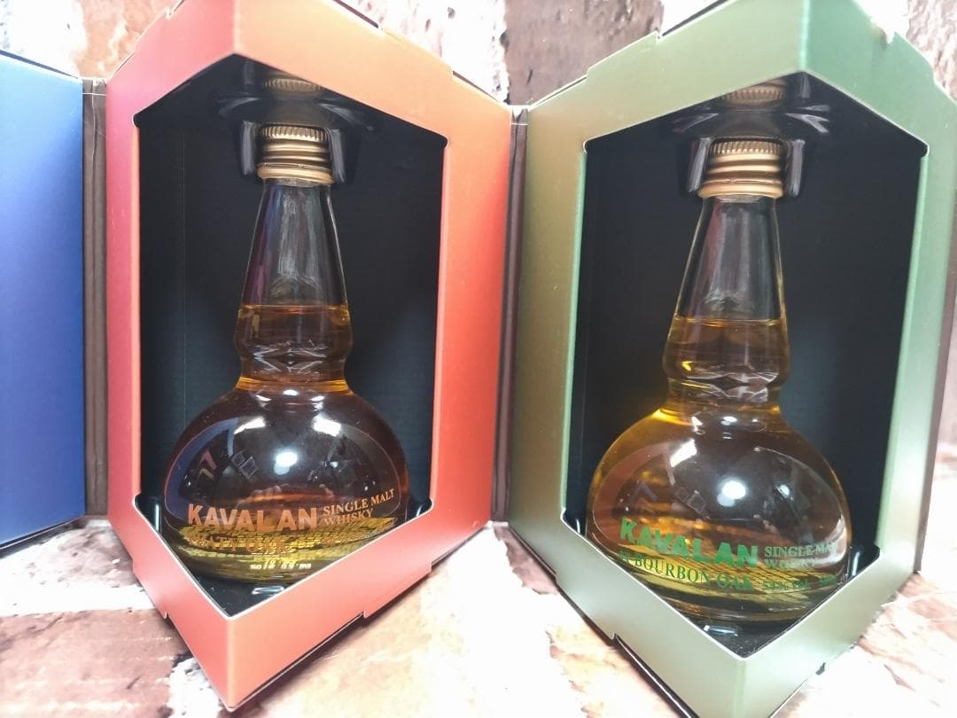 ☆KAVALANポットスチル型　ミニチュアボトルギフトセット☆