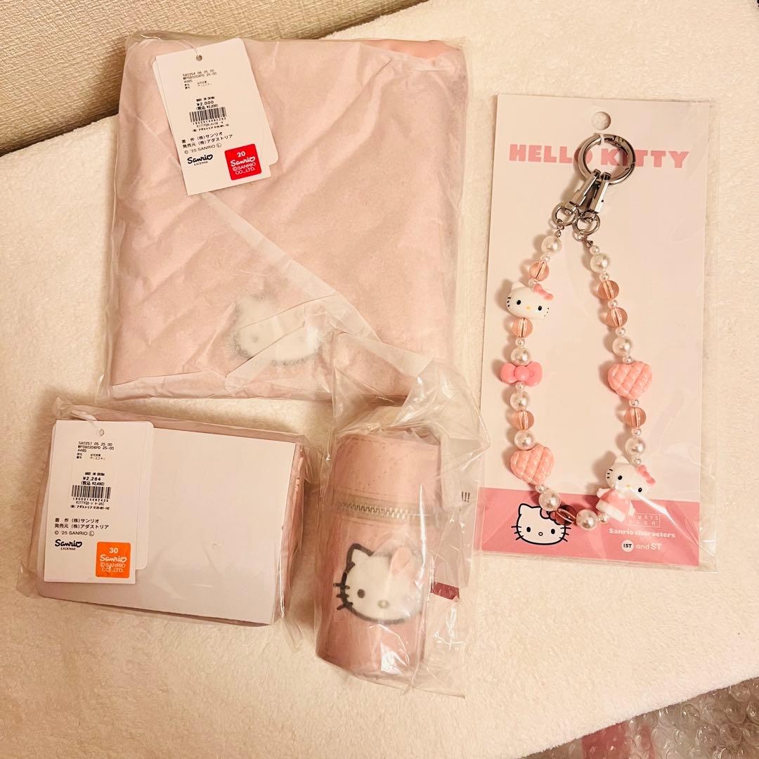 新品未開封　ローリーズファーム ハローキティ キルティング ピンク まとめ売り