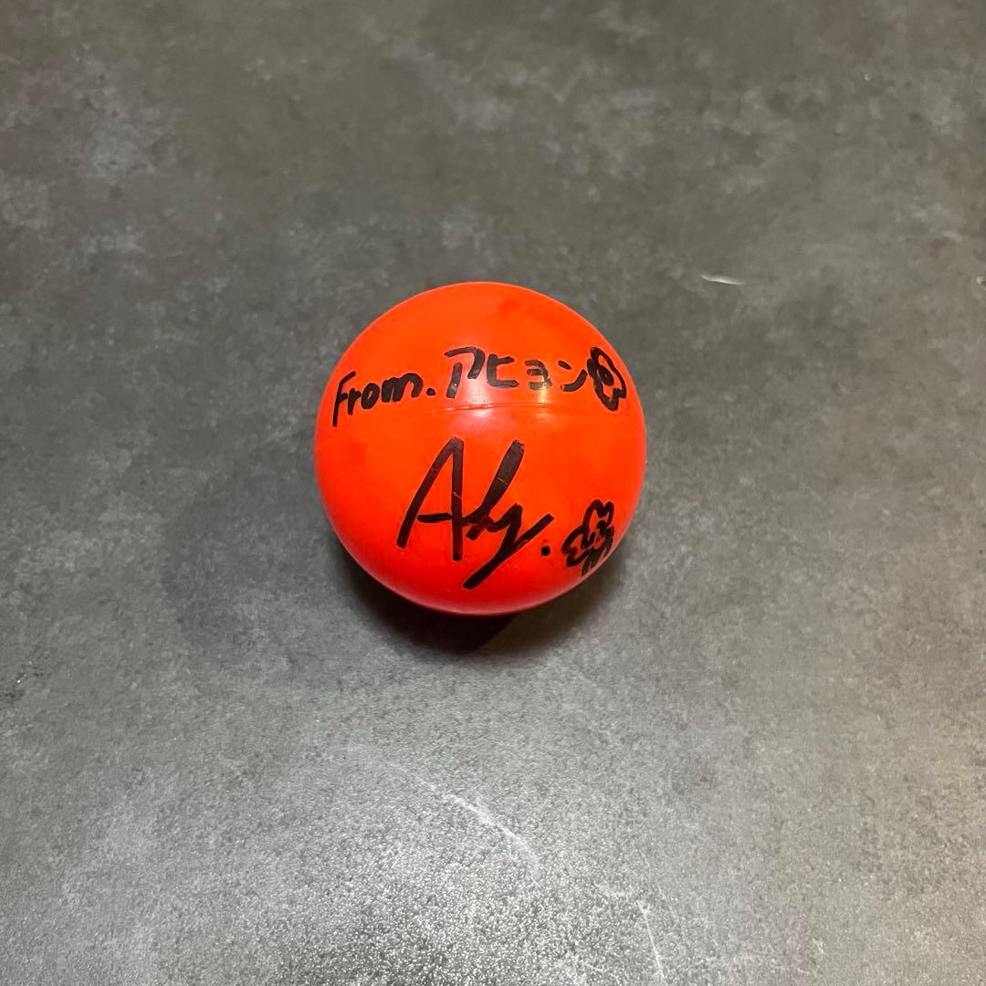 BABYMONSTER アヒョン　サインボール