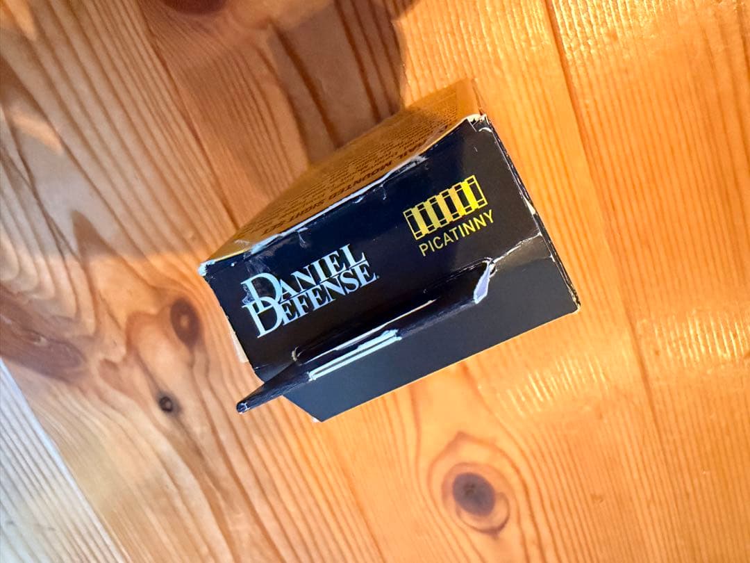 く*ら様 【実物】ダニエルディフェンス　サイトセット