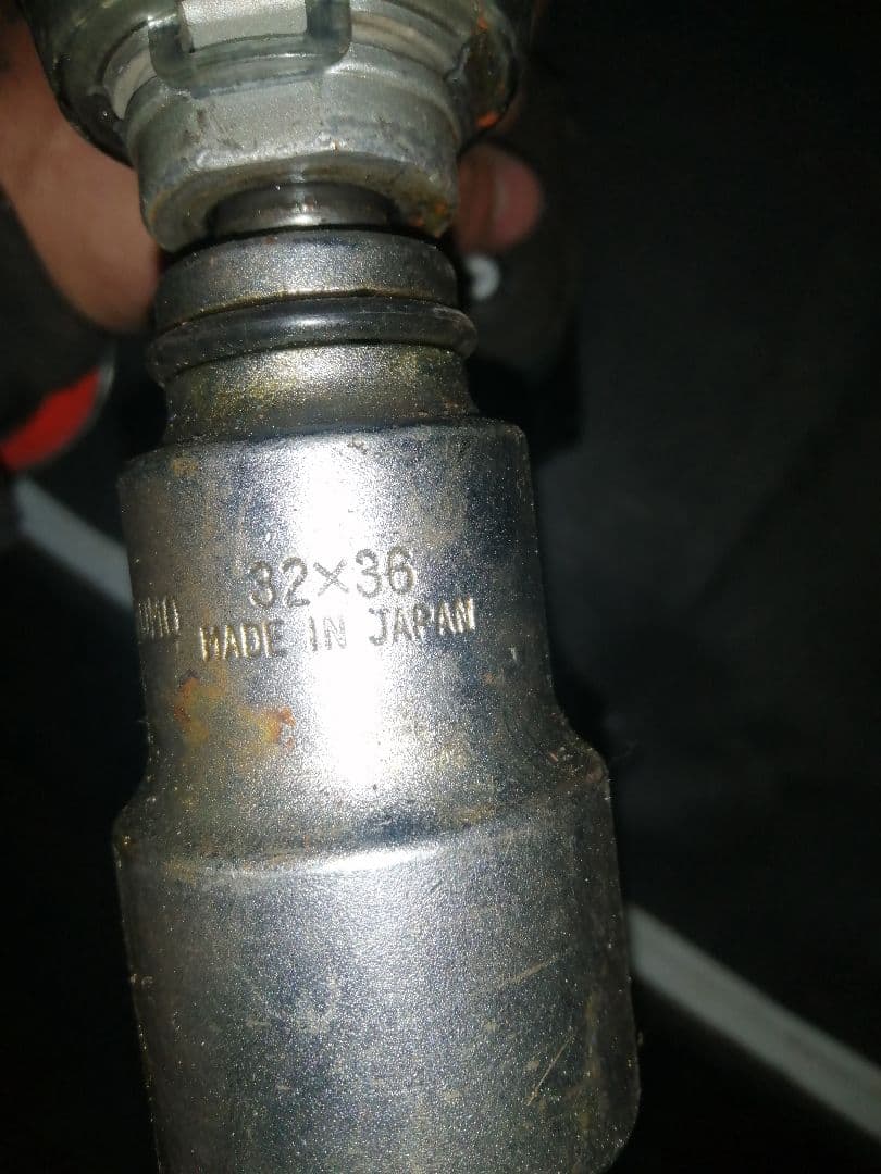 マキタインパクトレンチソケット付き。