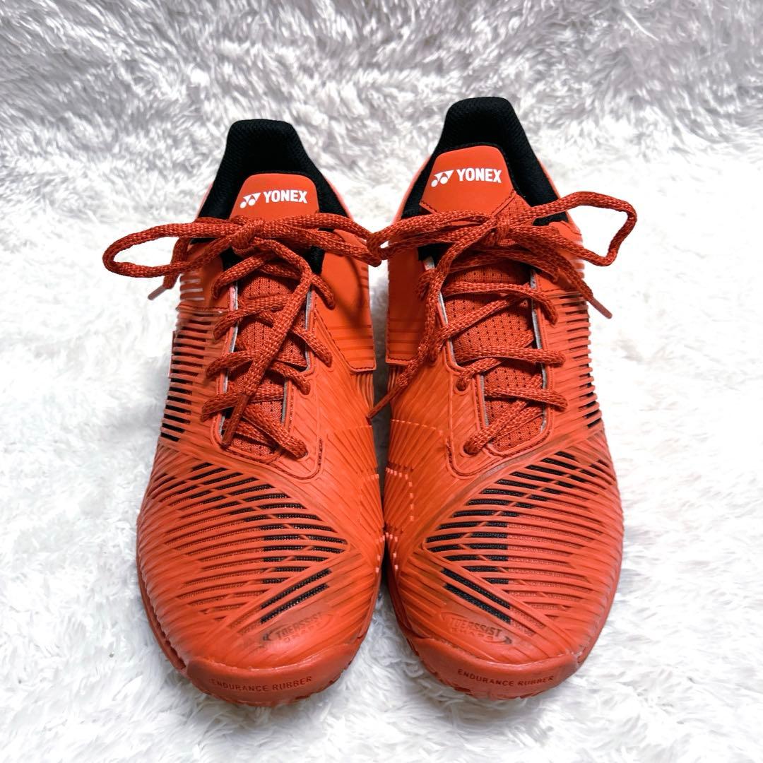 未使用級✨YONEX ソニケージ テニスシューズ 26.0cm オレンジ レッド
