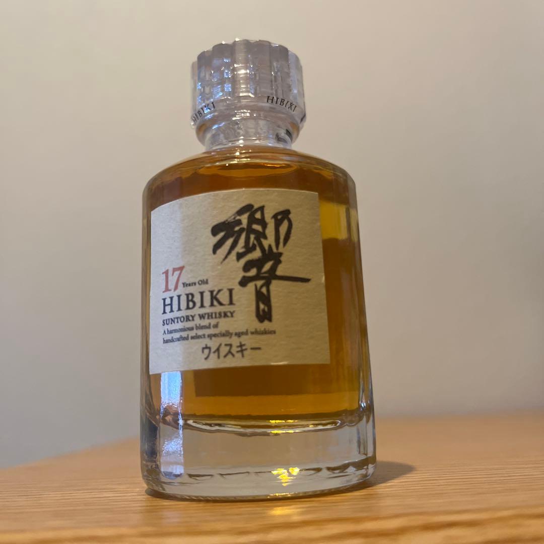 響Hibiki 17 Years Old 50ml ウイスキー　ミニチュアボトル