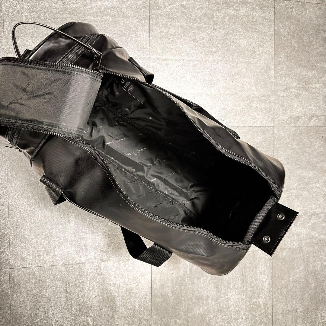 FRED PERRY ボストンバッグ 黒