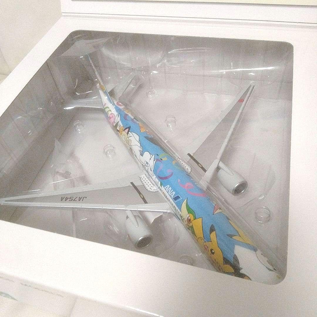 ANA　全日空商事　BOEING 777-300　ピースジェット　ポケモン　新品