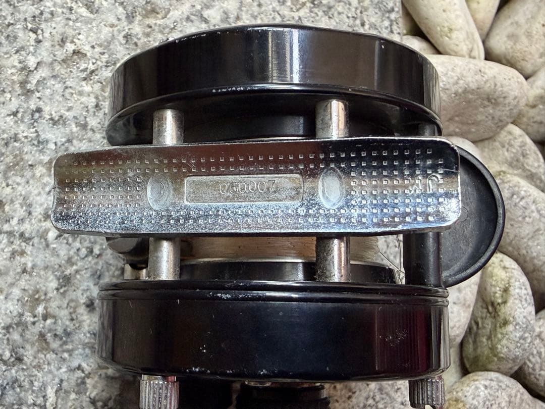 ABU アブガルシア アンバサダー Real2Deal2 UC 4600C 黒