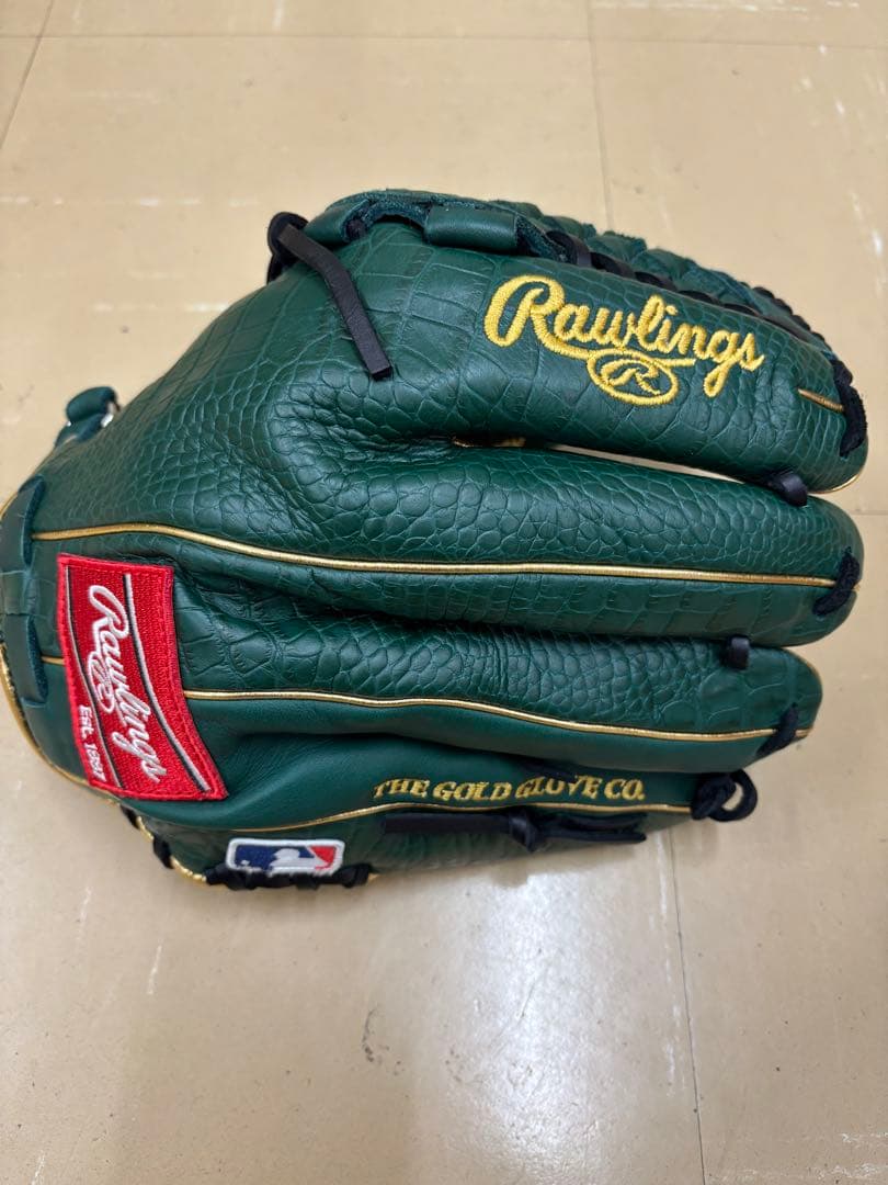 ローリングス　左　投手用　軟式グローブ