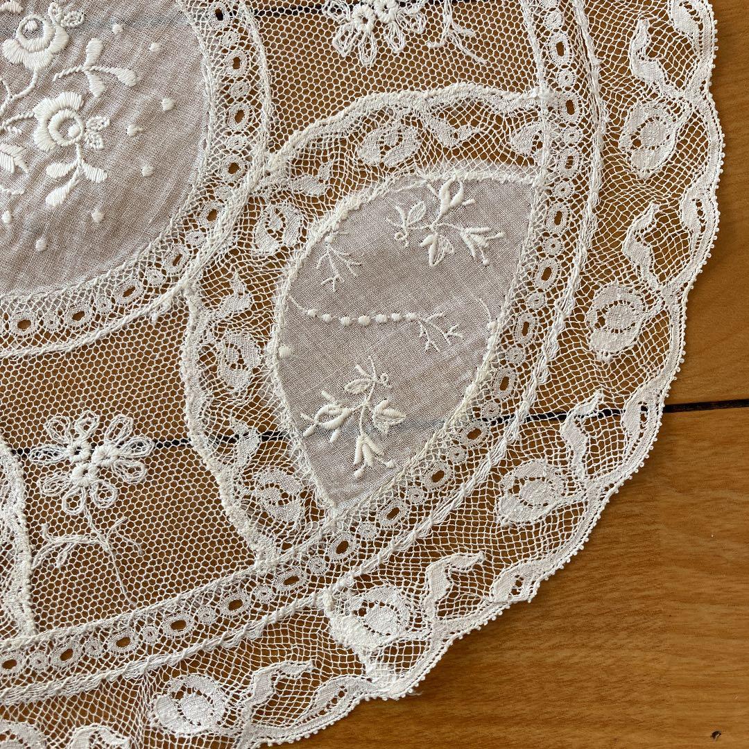 アンティークノルマンディーレースドイリーA