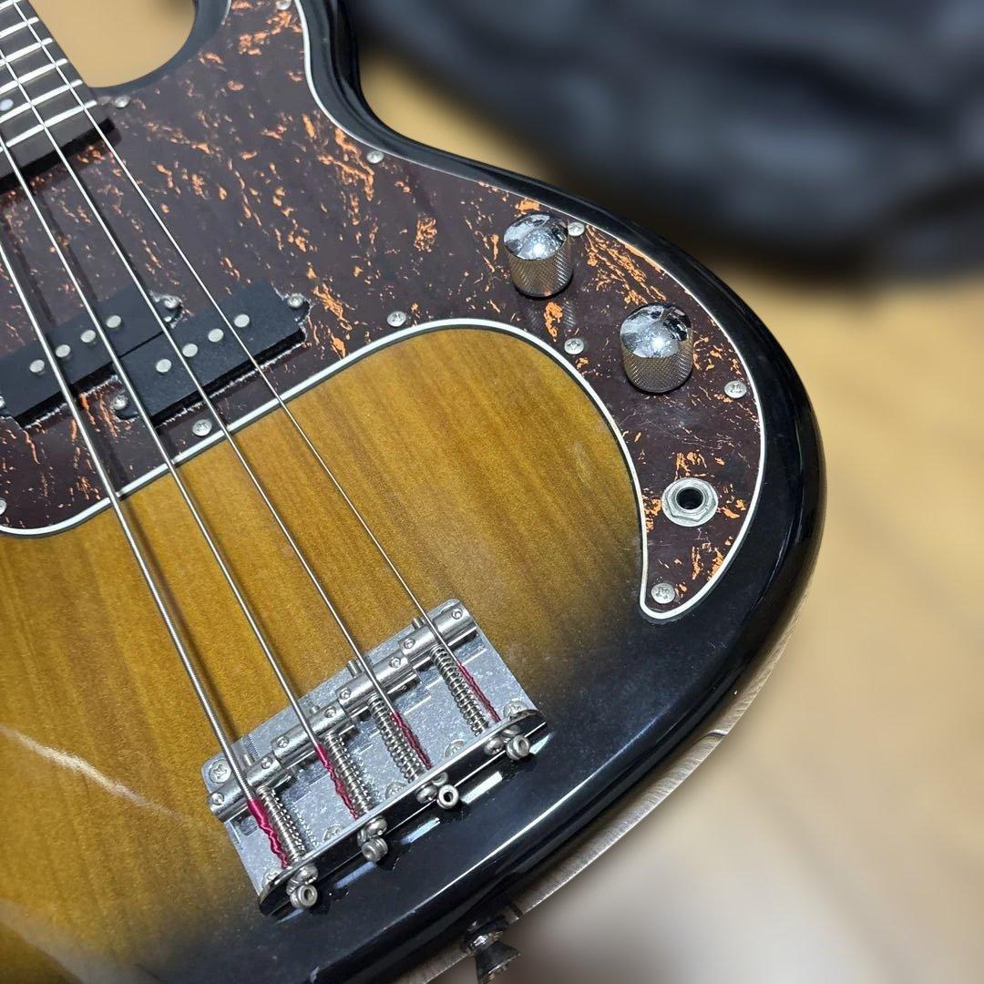 スチュワート エレキギター ベース