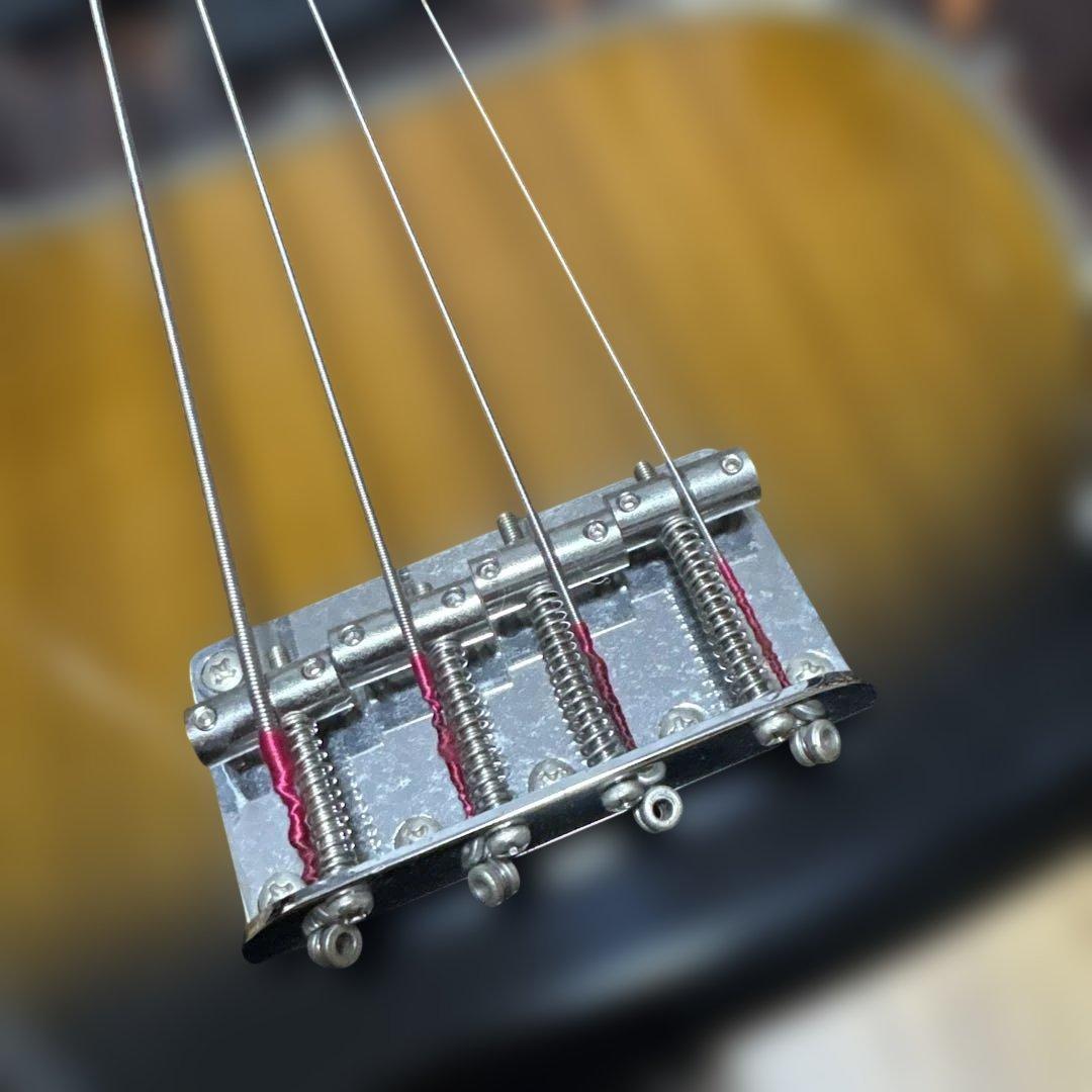 スチュワート エレキギター ベース