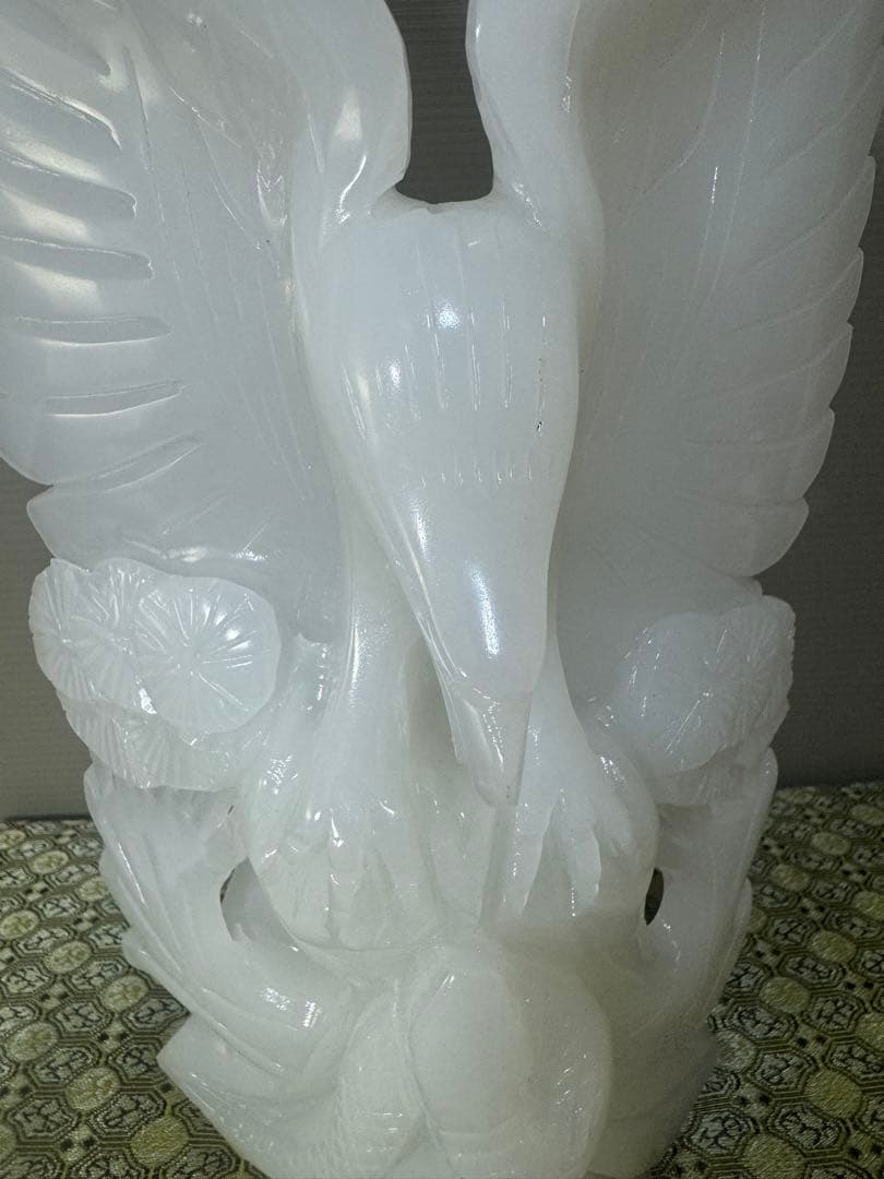 2457 天然石　鷲　置物　彫り