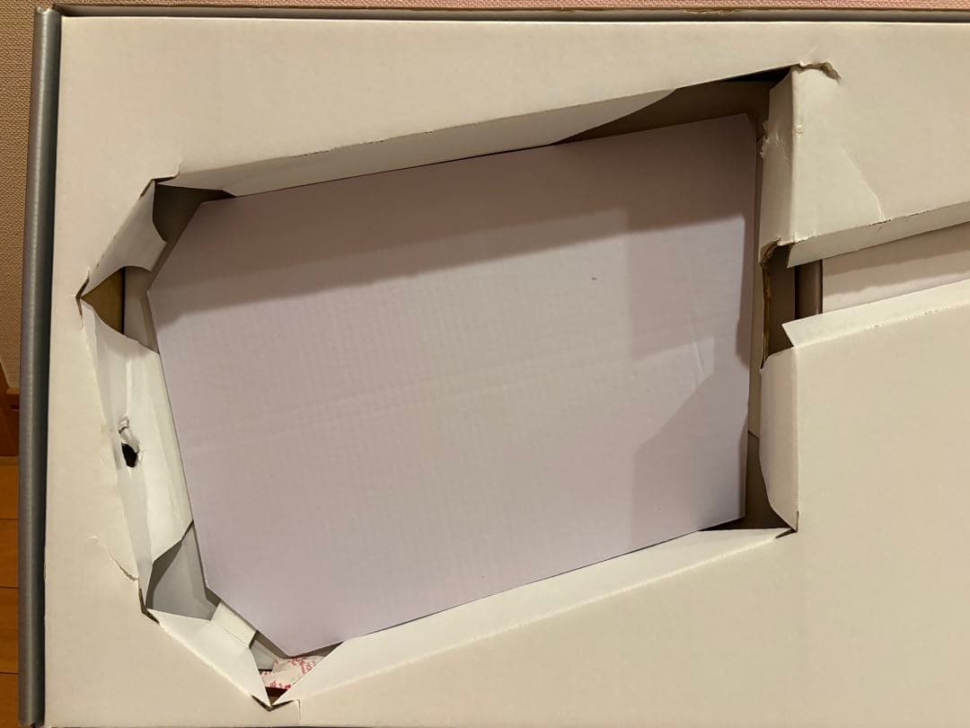 q*a様 Hello Kitty mini guitar Squier by F