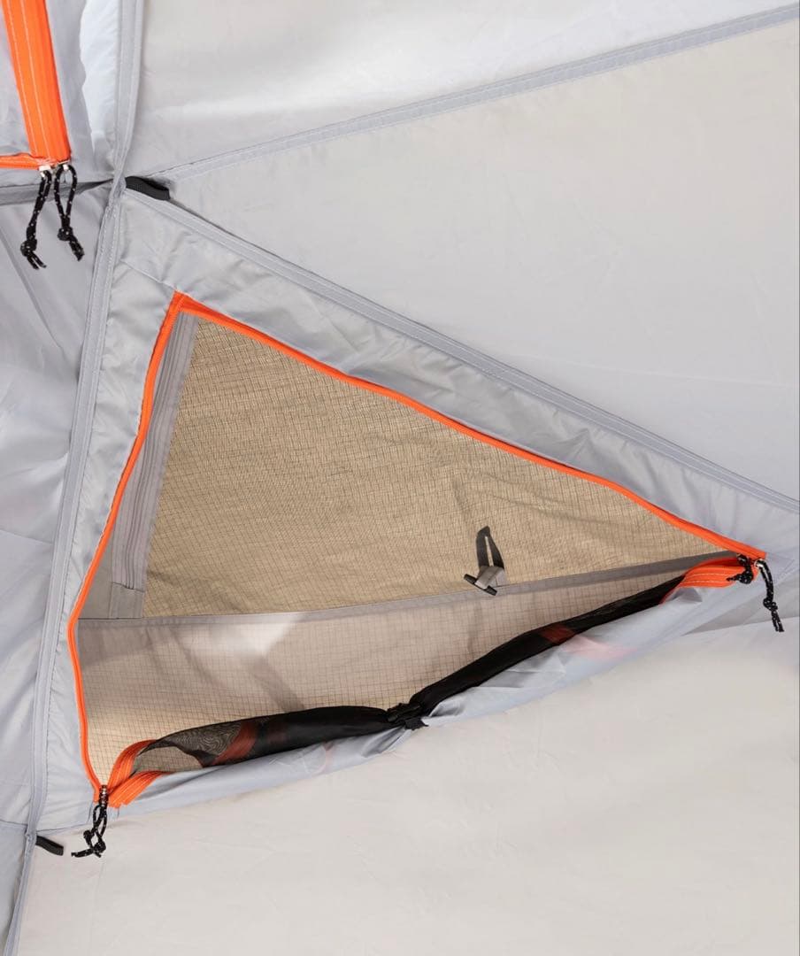 The North Face ドーム型テント ベージュ/ブラックランダー4