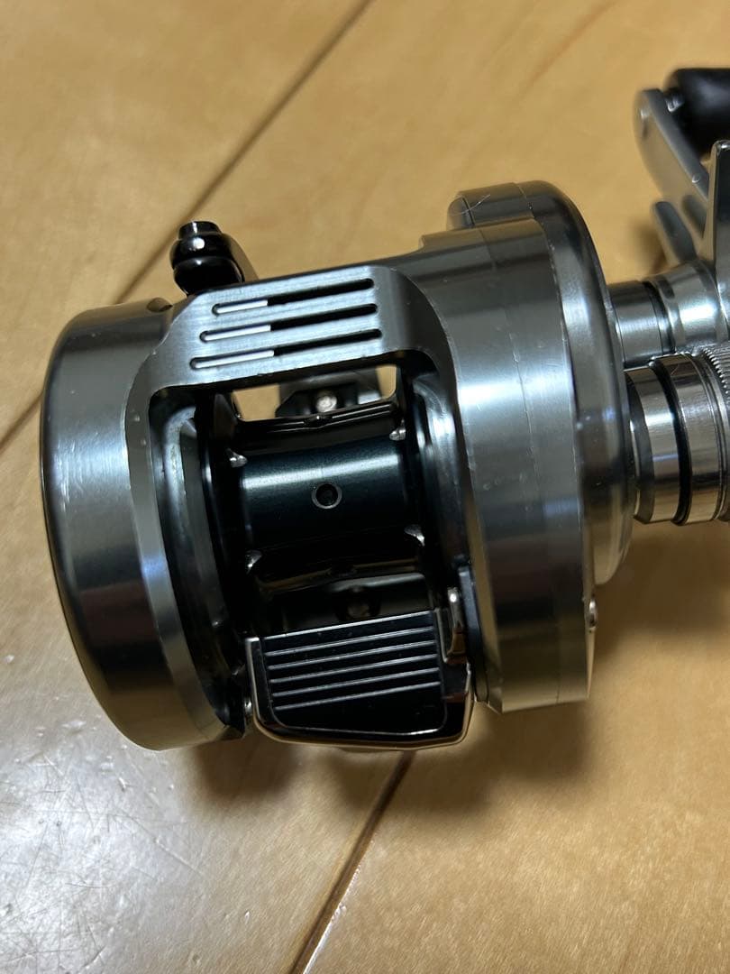 シマノ　20カルカッタコンクエストDC 100HG