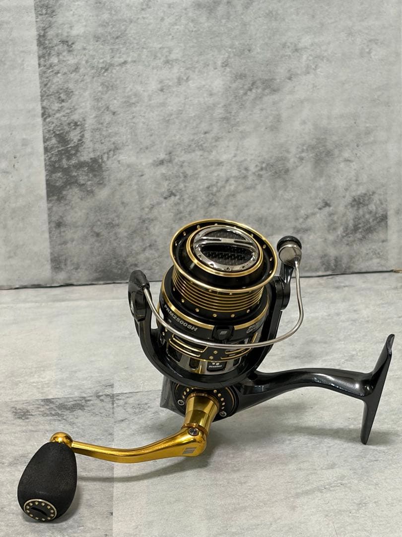 アブガルシア Revo PRM 2500SH リール スピニング　レボ Abu