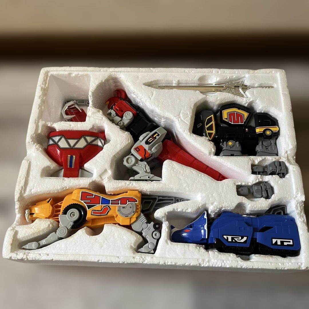 【恐竜戦隊ジュウレンジャー】　DX大獣神