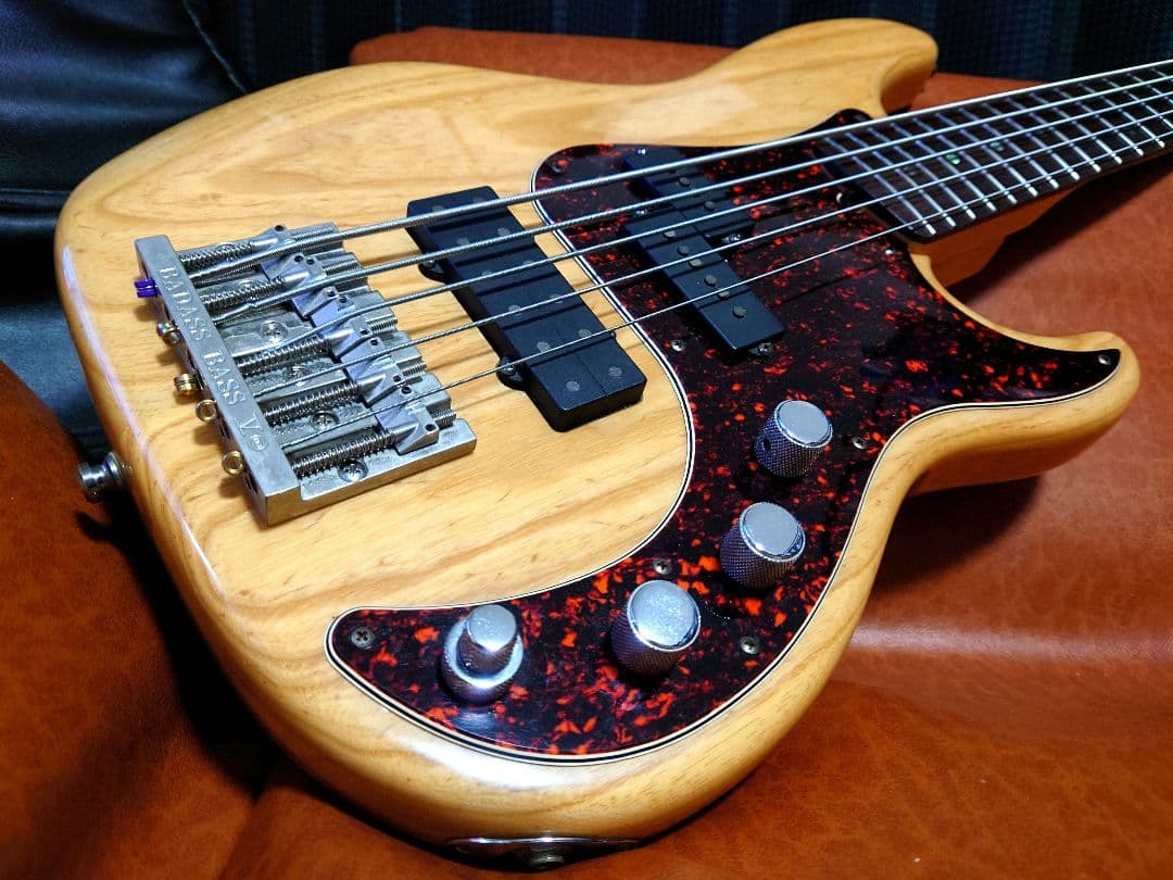 ベース Fender American Deluxe Precision Bass V