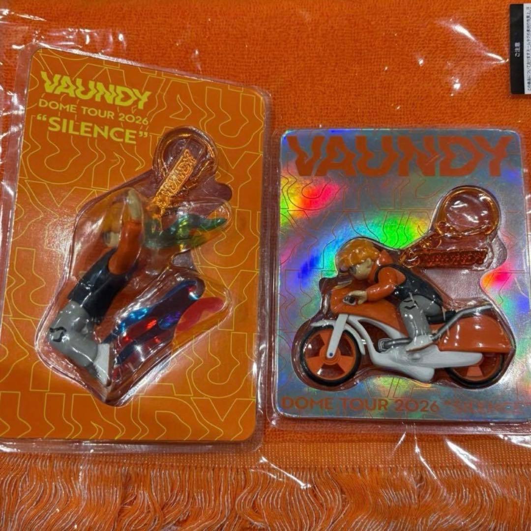 アイドル Mini Vaundy Keychain SILENCE Flare bike
