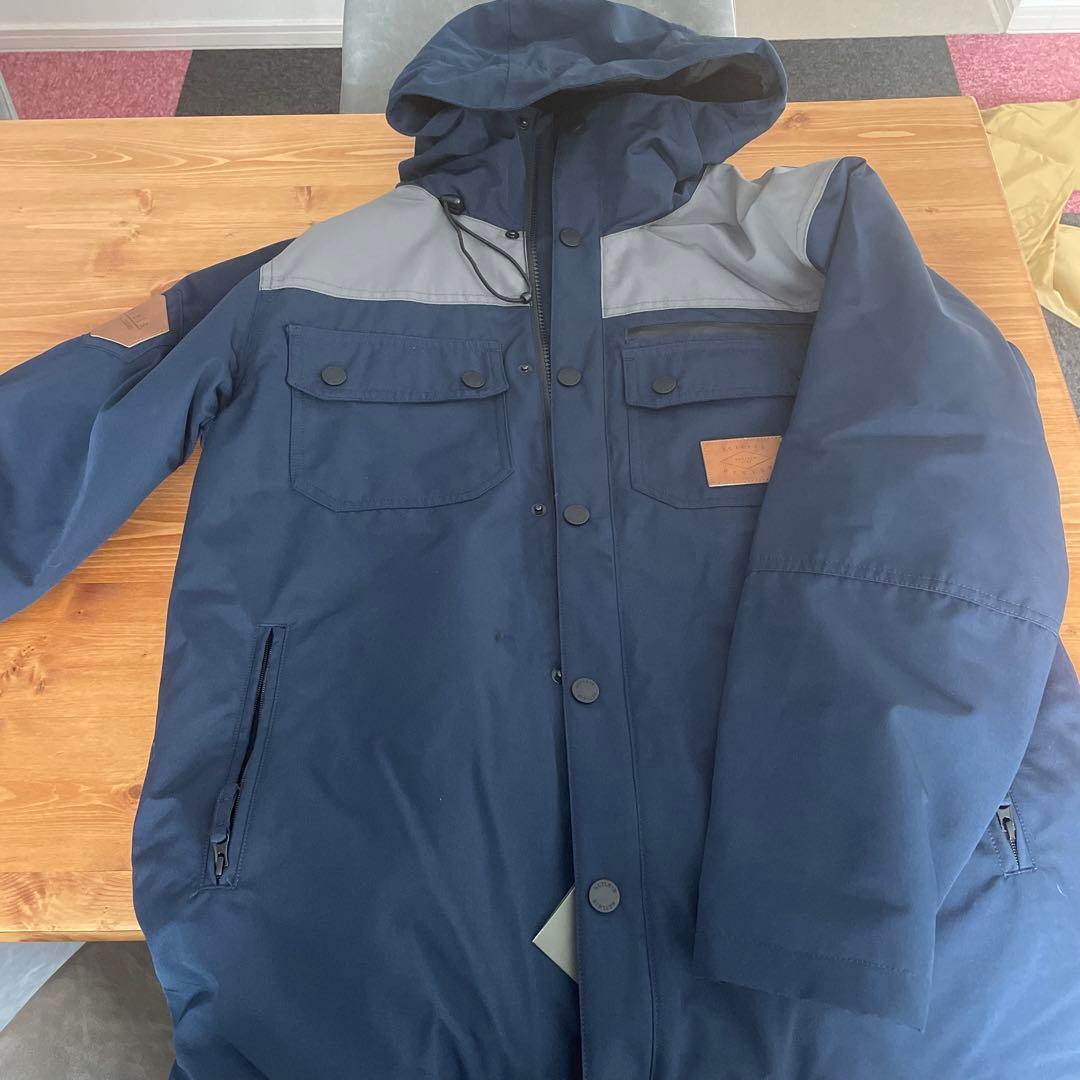 新品タグつき　ACTLEIS スノーウェアー　XS