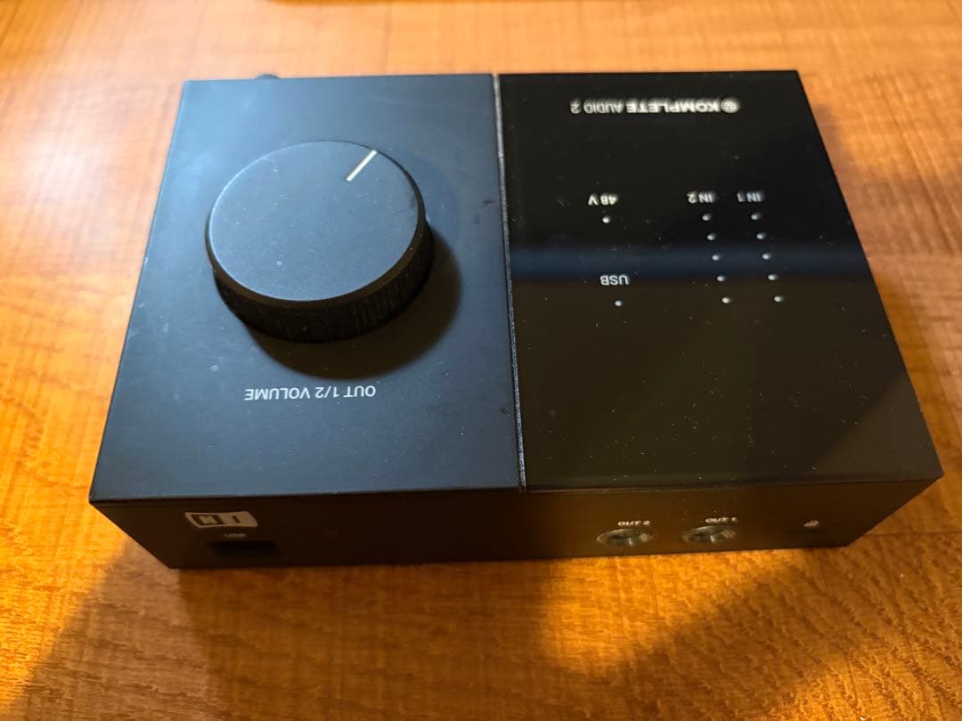 KOMPLETE AUDIO 2 オーディオインターフェイス