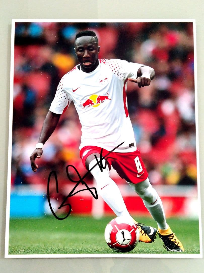 セール中…ナビ・ケイタ直筆サイン入り超大型写真…Naby Keta…