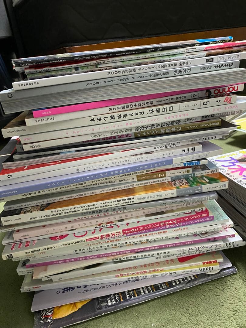 乃木坂46写真集　雑誌　グッズ等