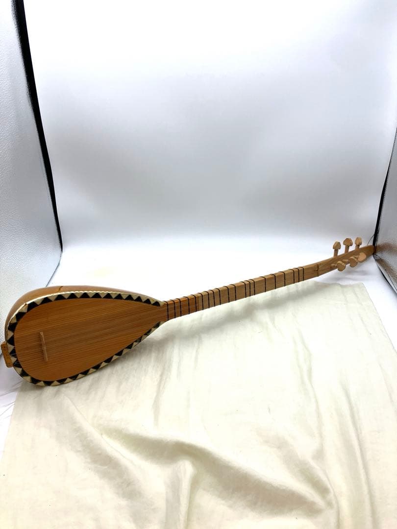 トルコ　サズ　Saz 民族楽器　弦楽器